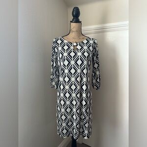 Elegant Black and White Geometric Dress